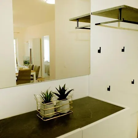 Camino - Near Mall Of Appartement Split